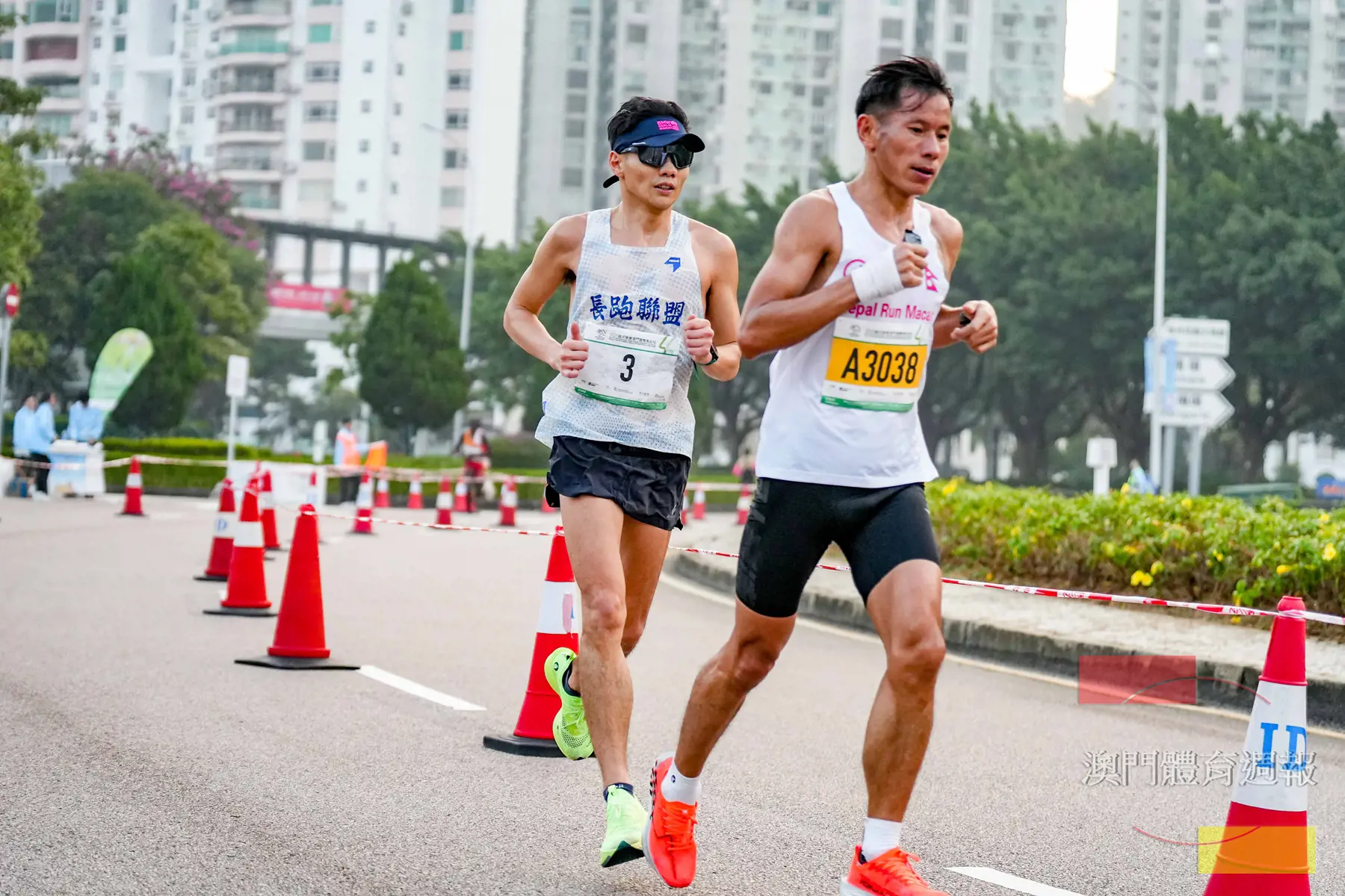 副1 馮瑛瑋（左）上、下半程保持相約節奏應戰.jpg